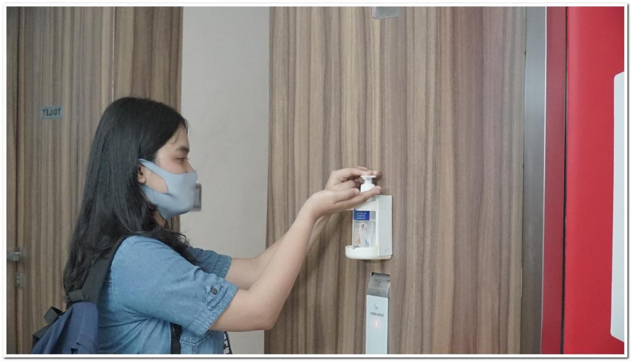 Reddoorz Plus @ Hotel Star 88 Tugu Exterior foto